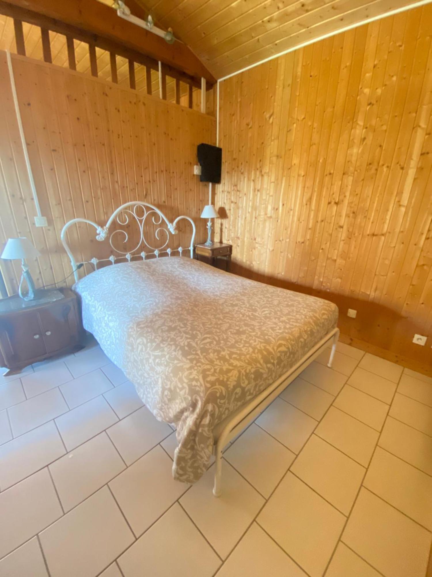 Gite Les Sablieres Saint-Lattier المظهر الخارجي الصورة